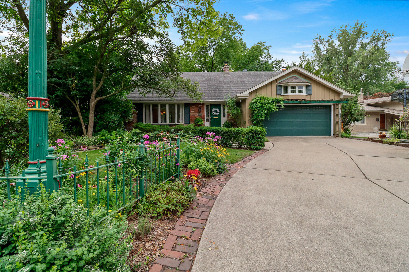 Property Photo:  1322 Fisher Street  IN 46321 