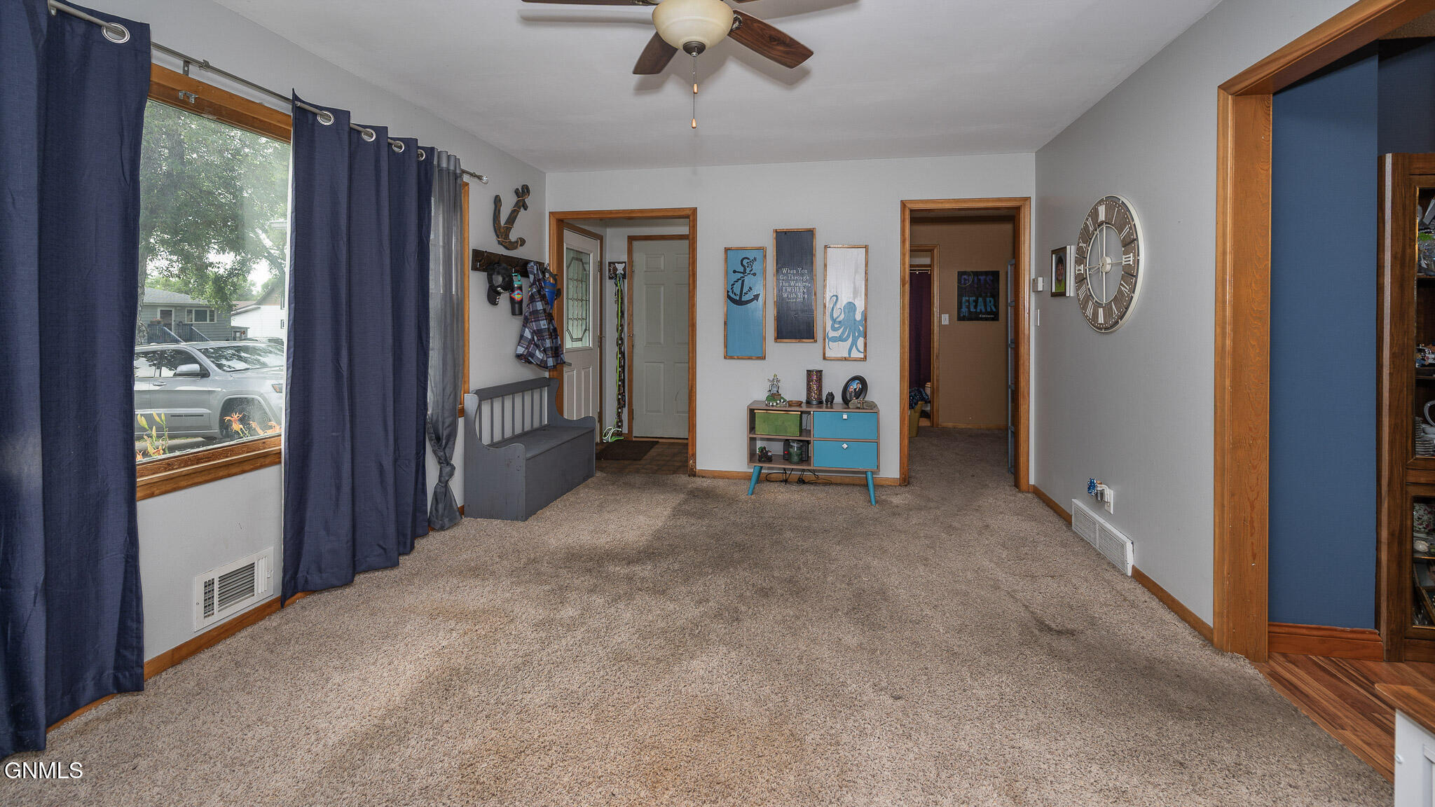 Property Photo: 1220 N 16th Street ND 58501
