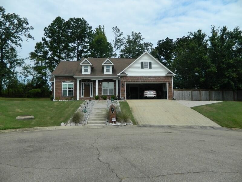 Property Photo: 104 Greer Cir MS 39759