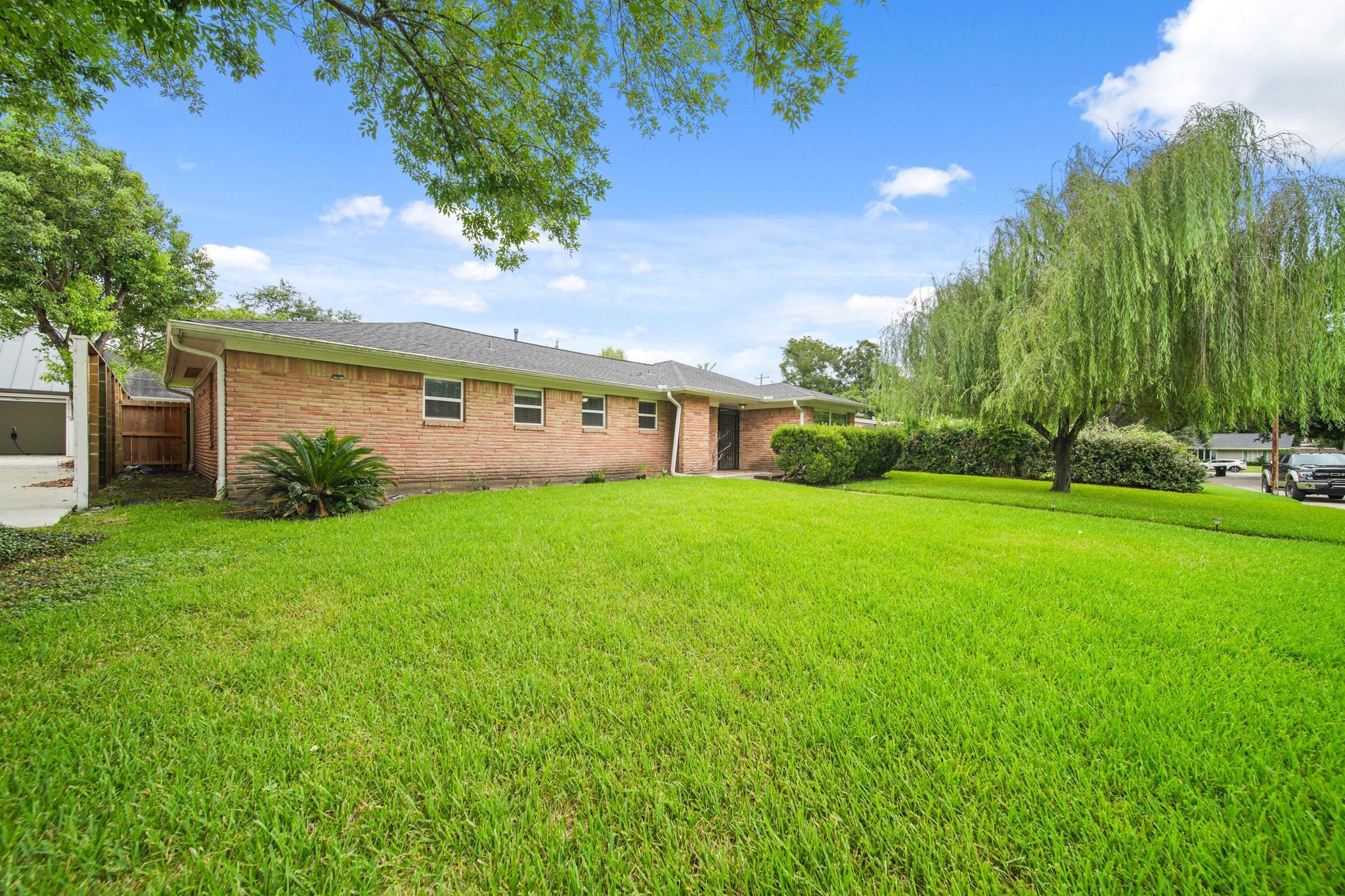 Property Photo: 4427 Sarong Drive TX 77096