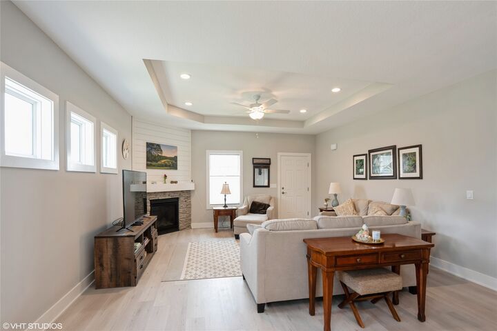 Property Photo:  523 SW Heritage Lane  IA 50023 