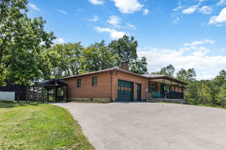 Property Photo:  2860 Hwy 1643  KY 42501 