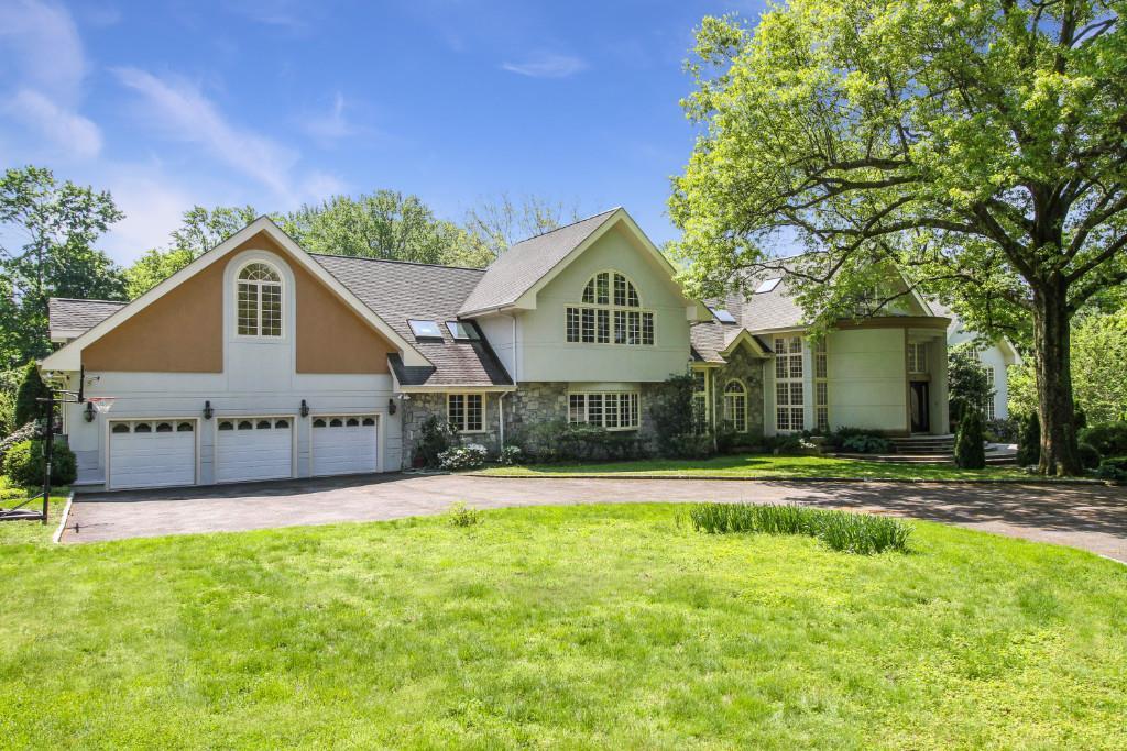 2 High Point Terrace  Scarsdale NY 10583 photo