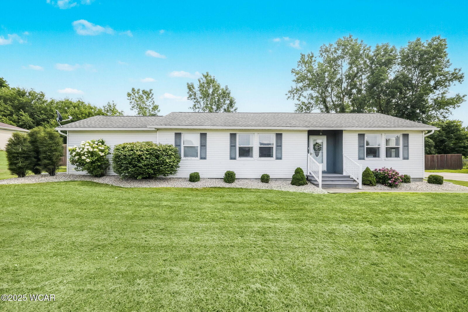 Property Photo:  102 Silver Street  OH 43326 