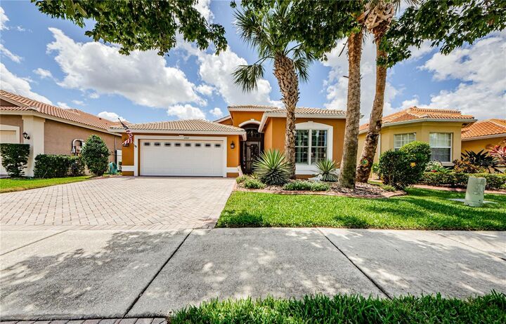 Property Photo: 4947 Sandy Brook Circle FL 33598