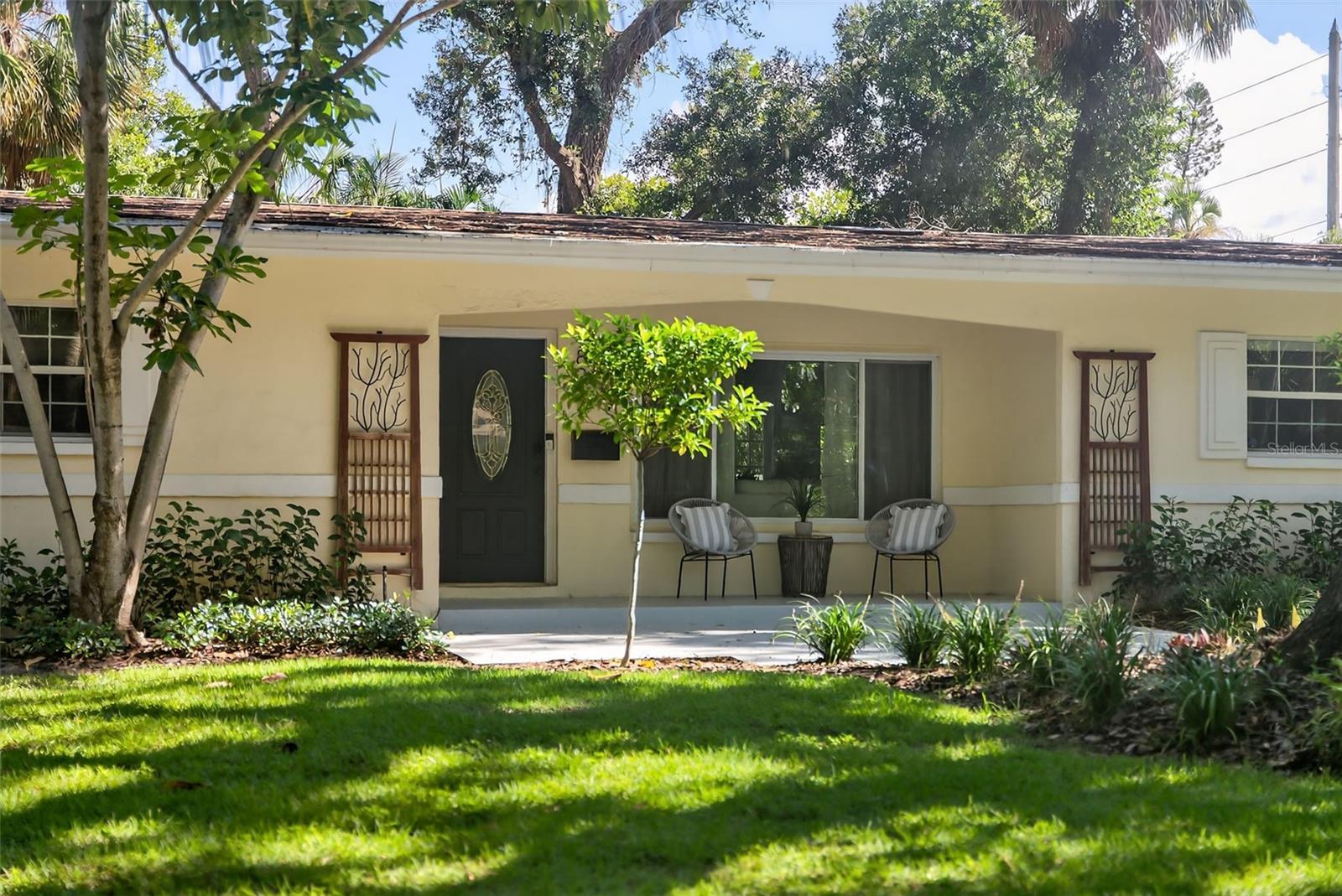 Property Photo: 8201 24th Avenue N FL 33710