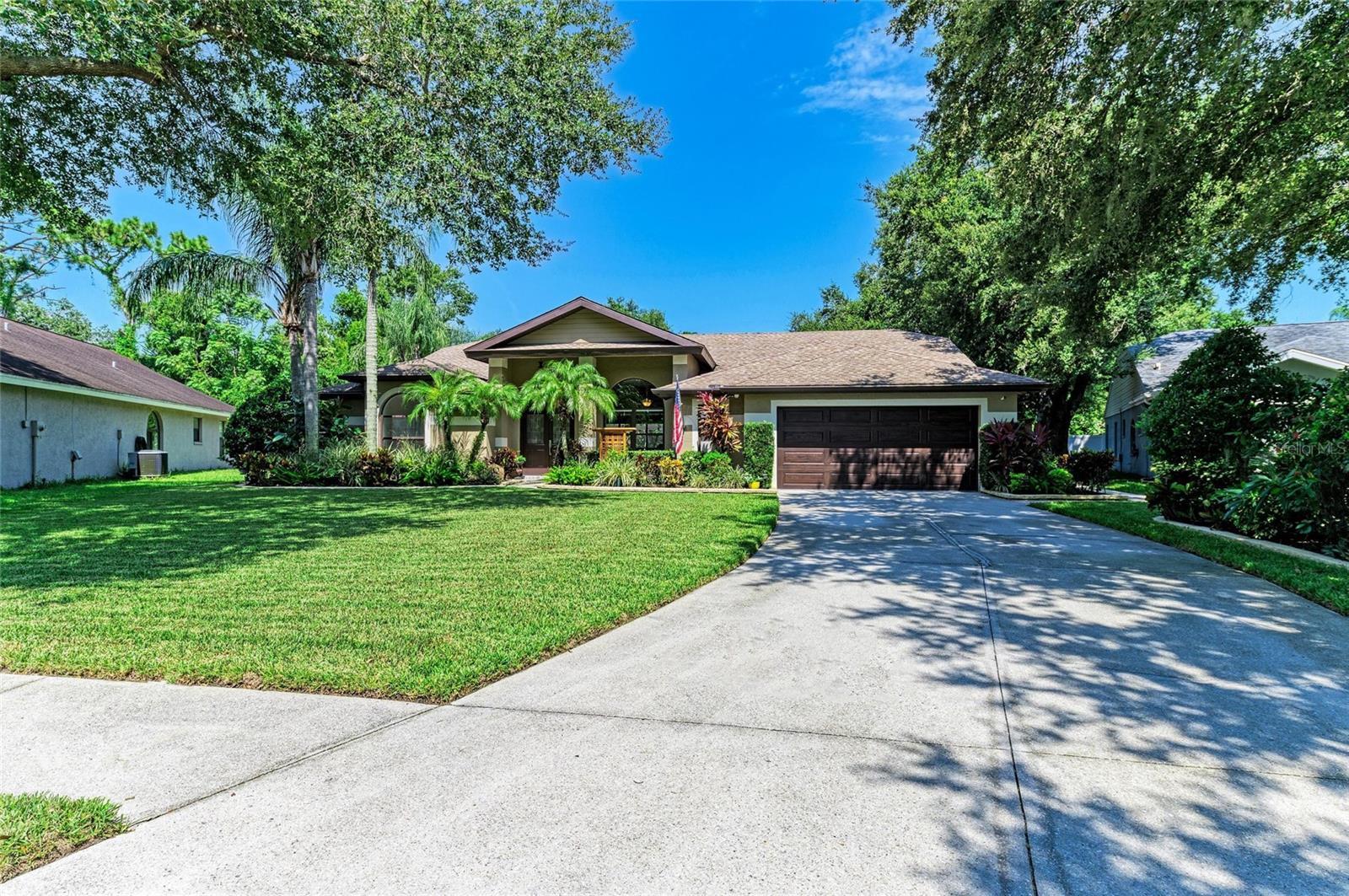 Property Photo: 8416 Palm Lakes Court FL 34243