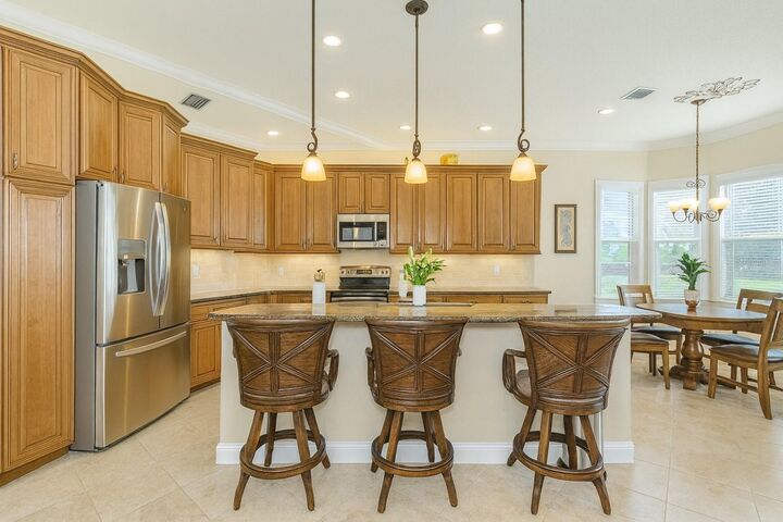 Property Photo: 4918 Sandy Brook Circle FL 33598