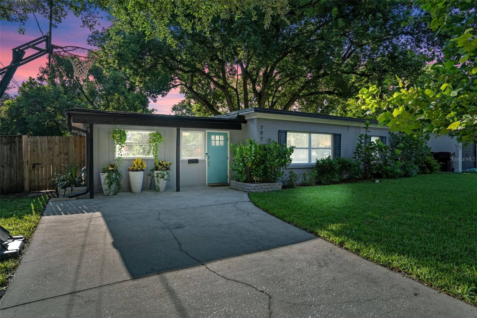 Property Photo:  707 S Hampton Avenue  FL 32803 
