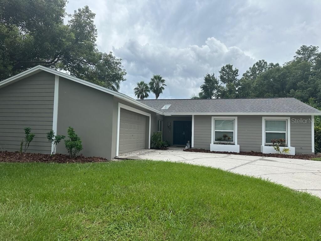 Property Photo:  16413 Bonneville Drive  FL 33624 