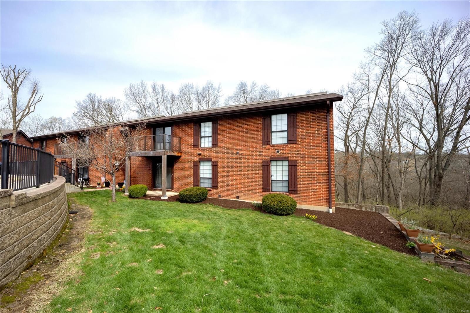 Property Photo:  5531 Baronridge Drive 8  MO 63129 