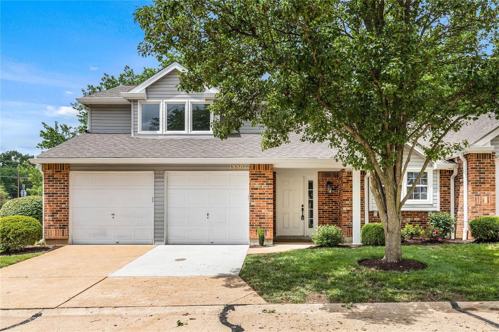 Property Photo:  13307 Woodlake Village Court  MO 63141 