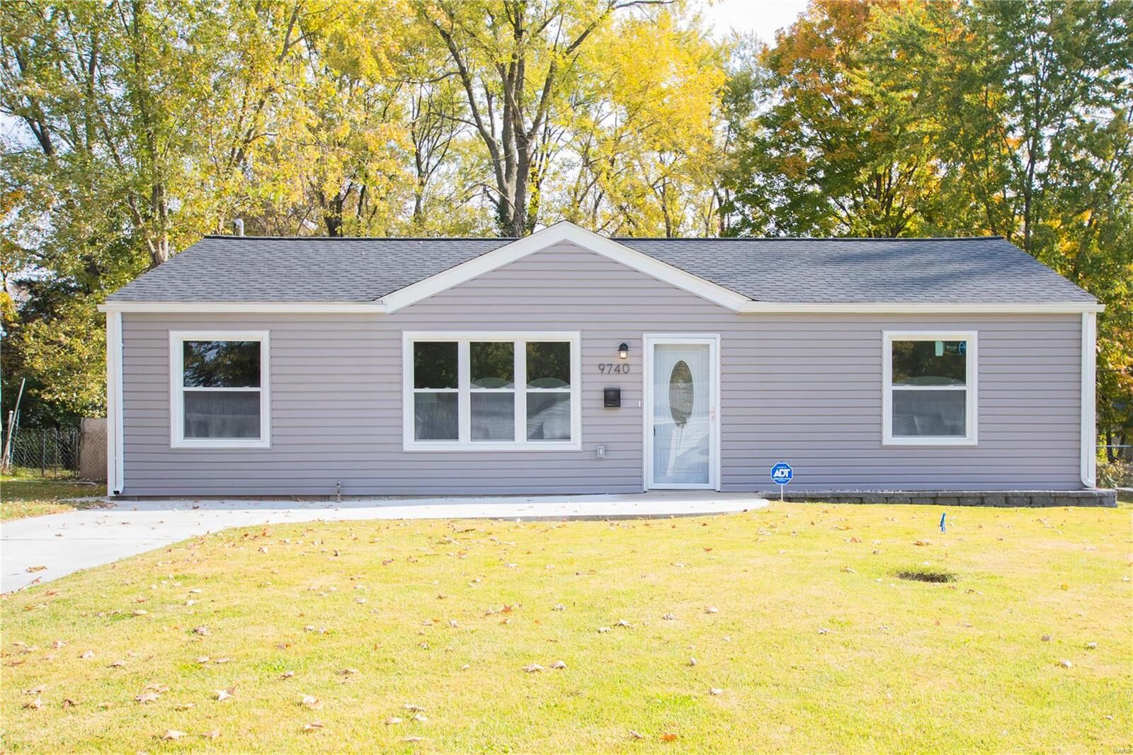 Property Photo: 9740 Dennis Drive MO 63136