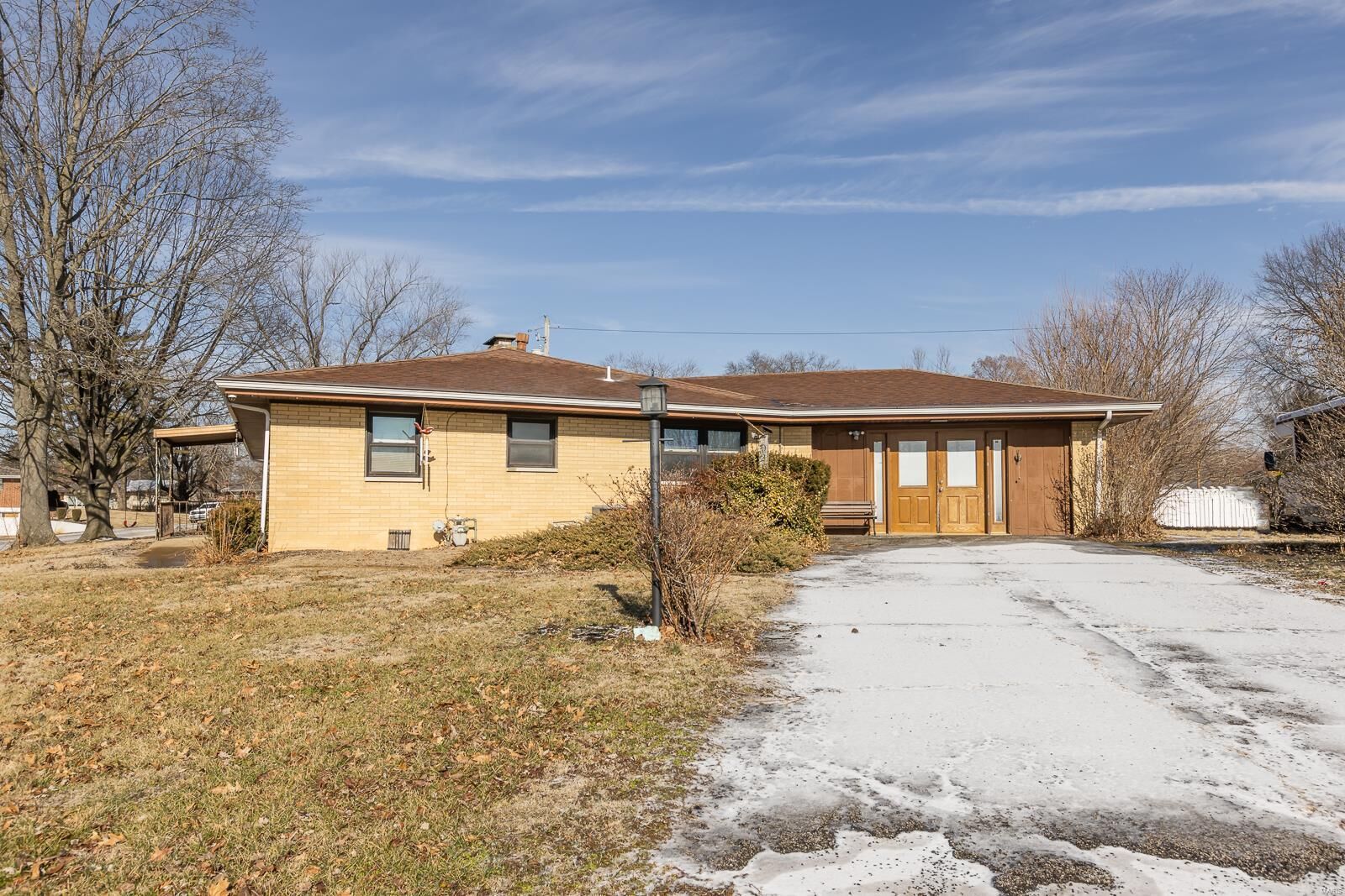Property Photo:  921 Blue Ridge Drive  IL 62223