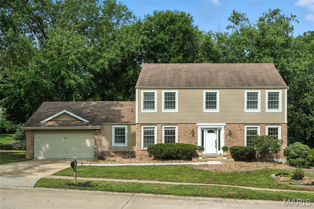 Property Photo:  1812 Summer Lake Drive  MO 63017 