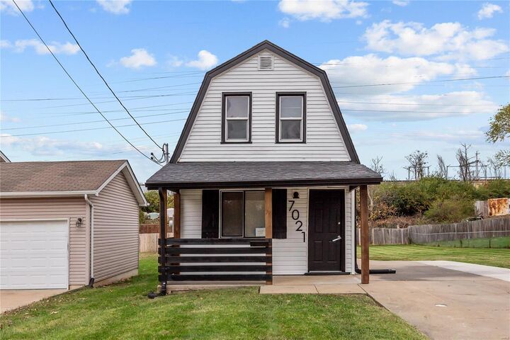 7021 Robbins Ave  St Louis MO 63133 photo