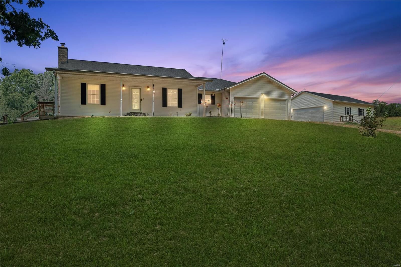 Property Photo:  514 County Rd 352  MO 63766 