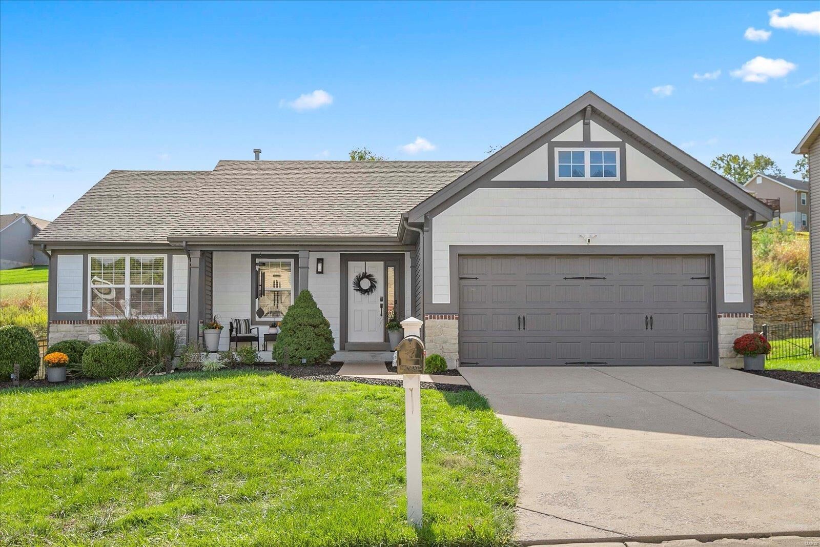 Property Photo: 2668 Breakwater Drive MO 63052