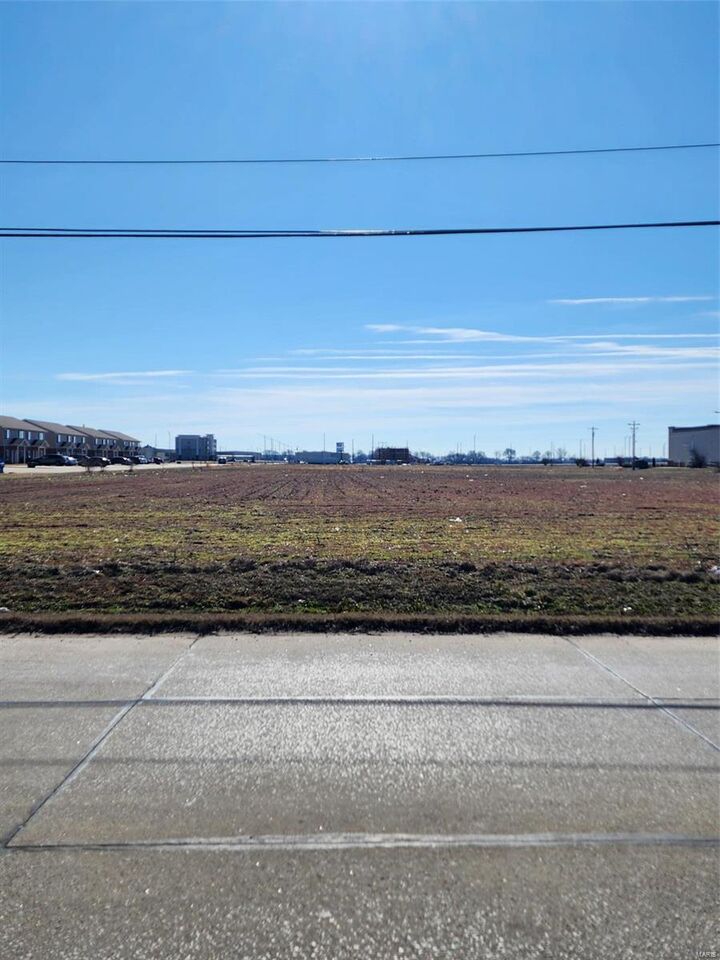 109 Stallcup Drive  Sikeston MO 63801 photo