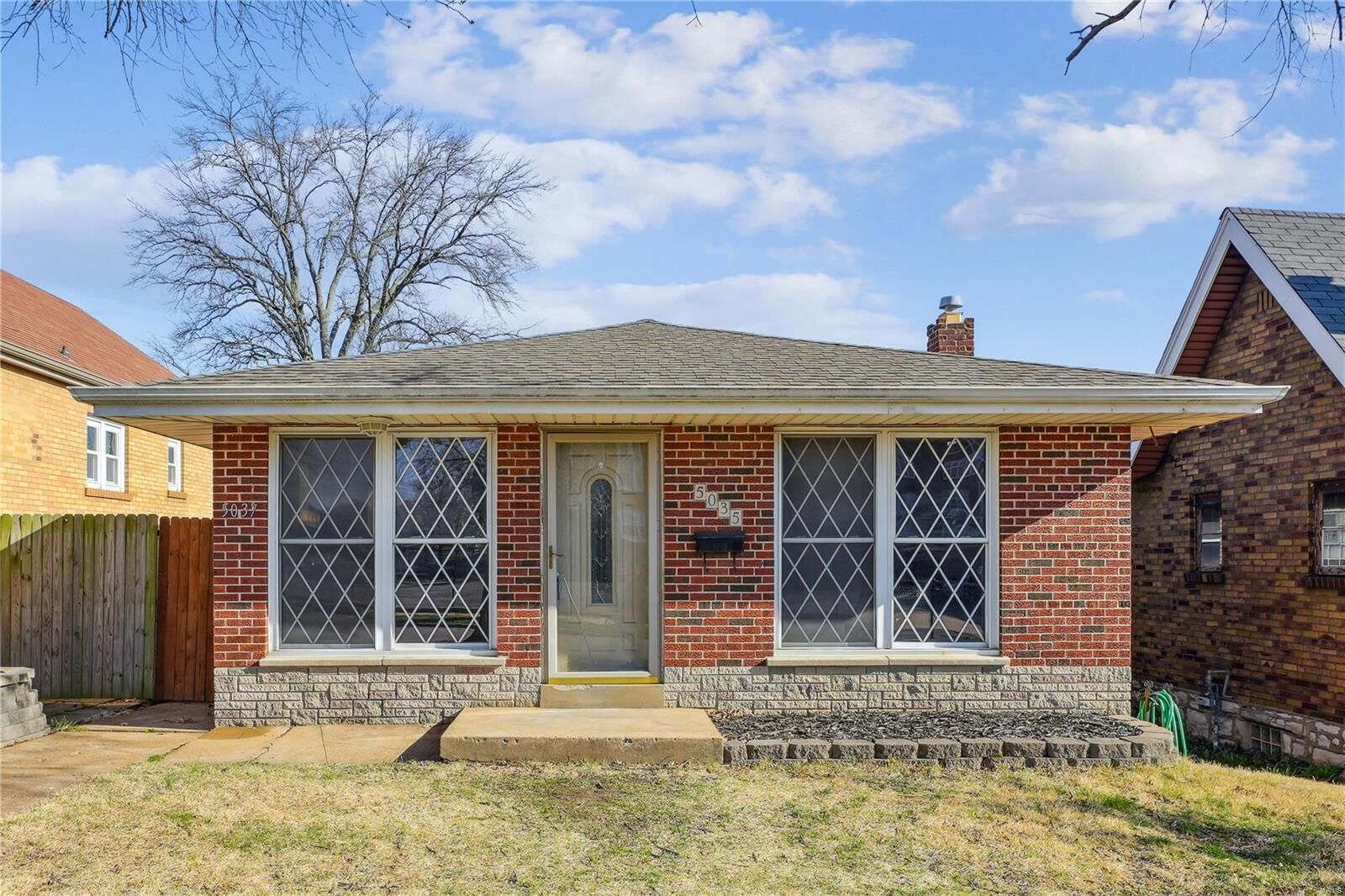 Property Photo:  5035 Fairview Avenue  MO 63139 