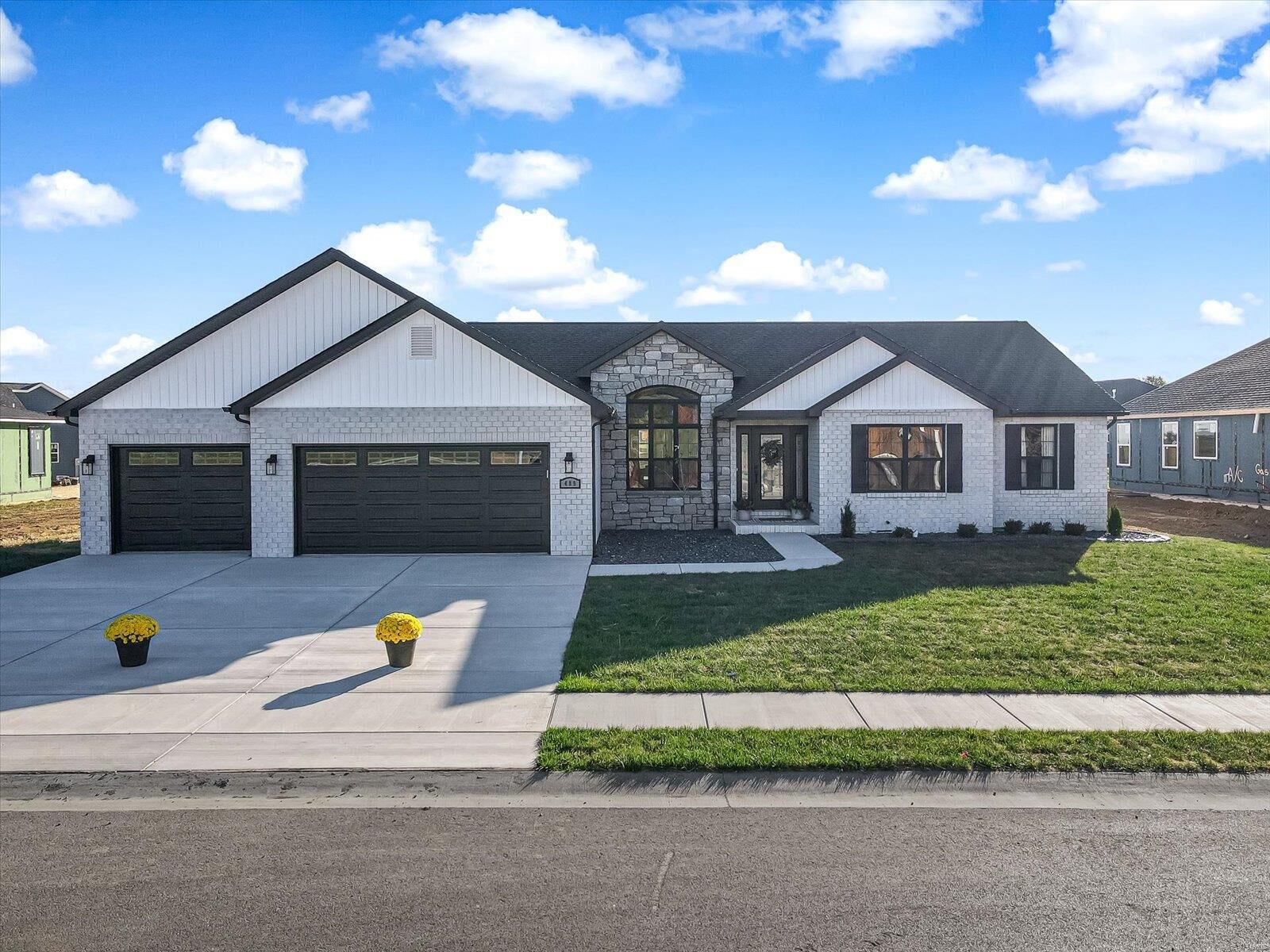 Property Photo: 489 Hayden Drive IL 62298