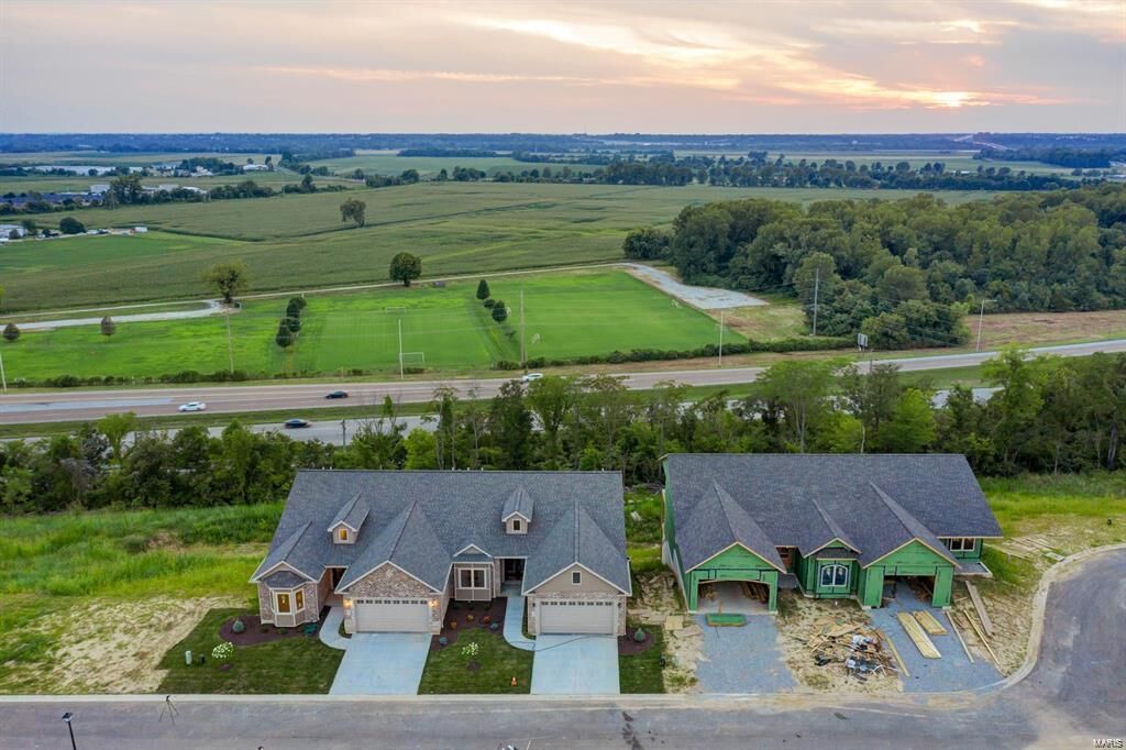 Property Photo: 2431 Sunset Ridge IL 62236