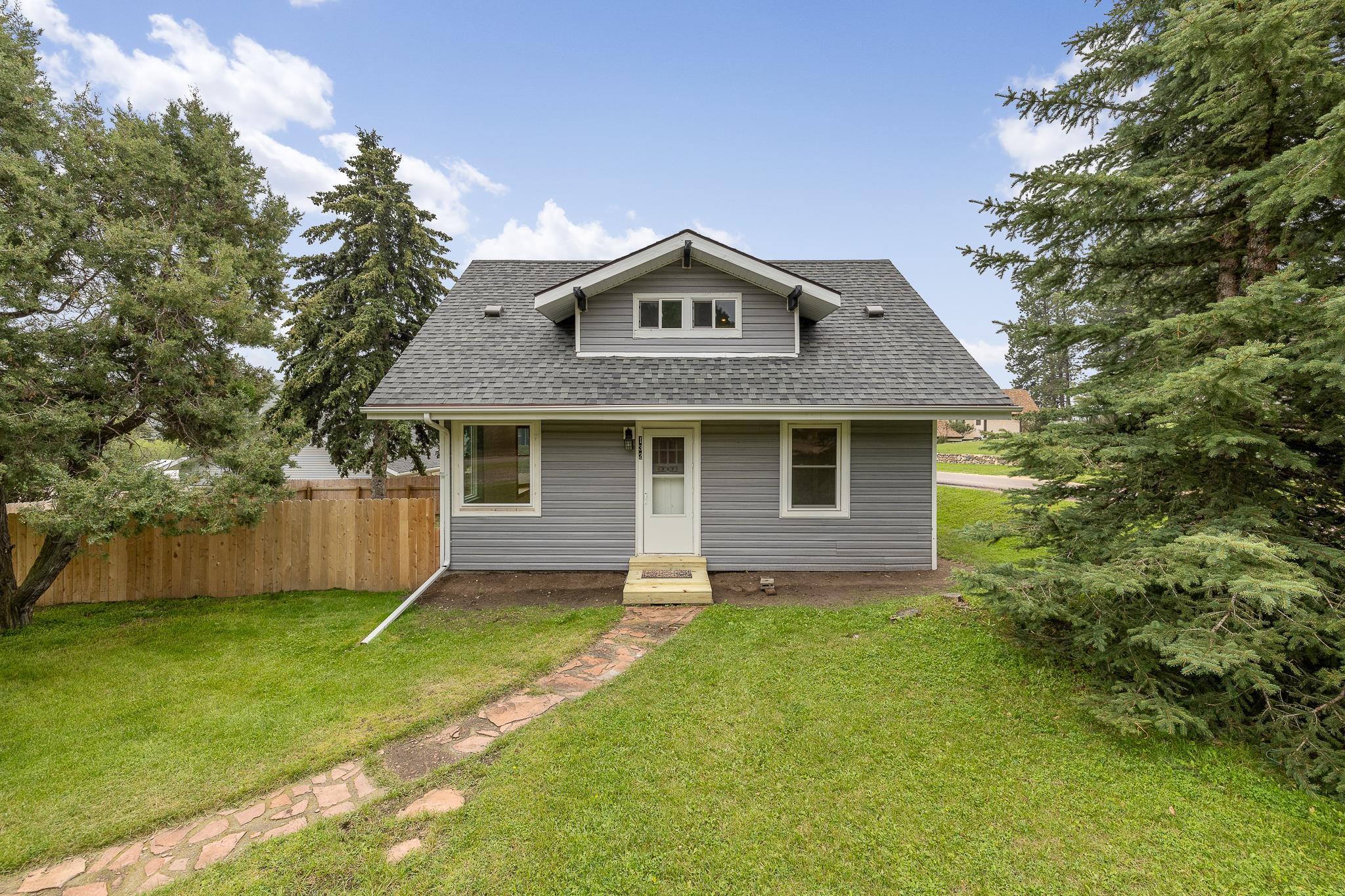 132 Harney Street  Custer SD 57730 photo