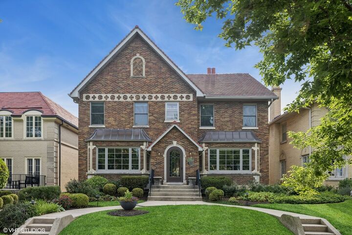 1118 N Kenilworth Avenue  Oak Park IL 60302 photo