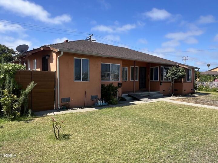 Property Photo:  502 504 E Hemlock Street  CA 93033