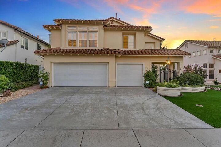 Property Photo: 45703 Calle Ayora CA 92592