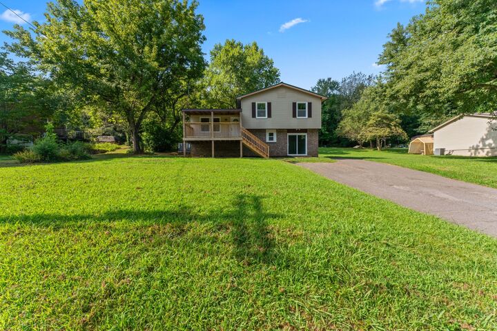 Property Photo:  132 Hoover Dr  TN 37110 