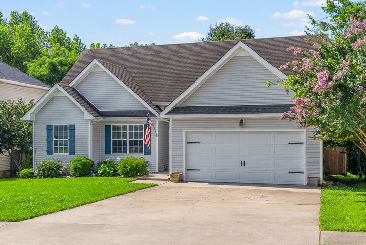 Property Photo:  1092 Bobcat Dr  TN 37042 
