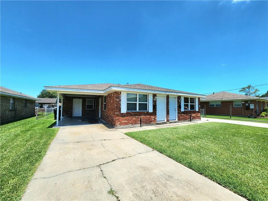 Property Photo: 110 Zeta Street B LA 70037