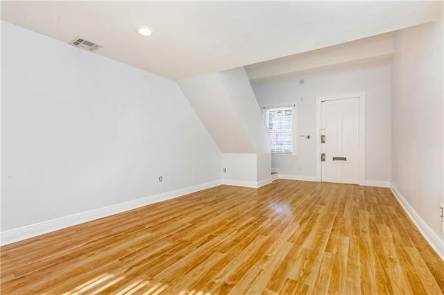 Property Photo:  610 Jena Street  LA 70115 