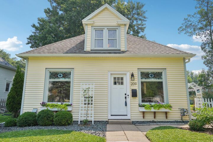 209 8th Avenue N  Hopkins MN 55343 photo