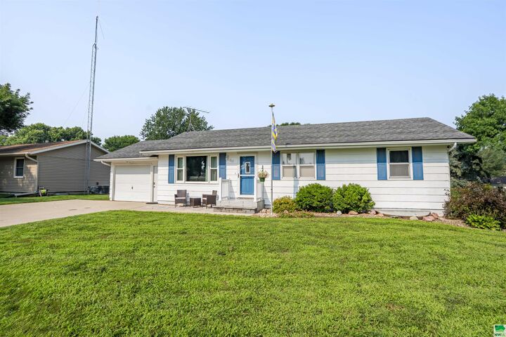 Property Photo:  507 7th Ave SE  IA 51031 