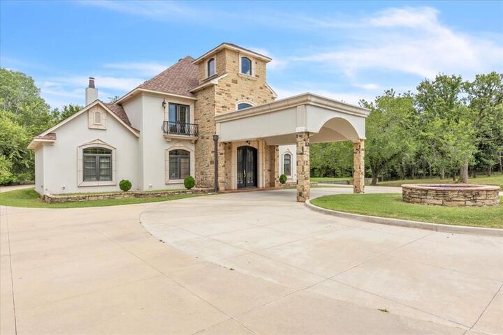 Property Photo: 14000 Edmond Lake Drive OK 73049