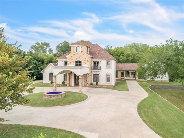 Property Photo:  14000 Edmond Lake Drive  OK 73049 