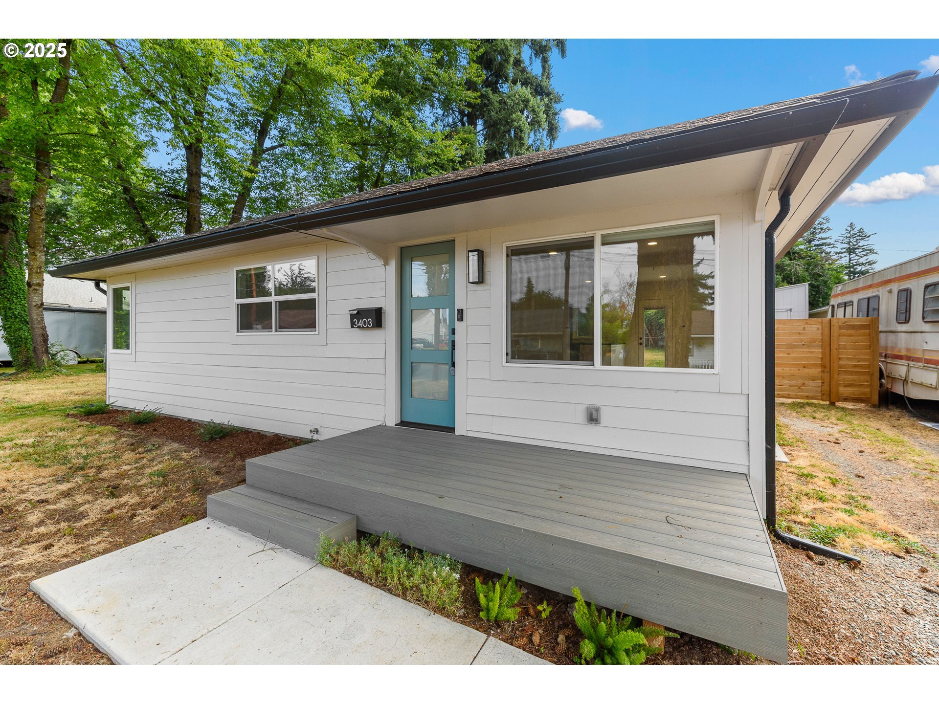 Property Photo: 3403 Xavier Ave WA 98660
