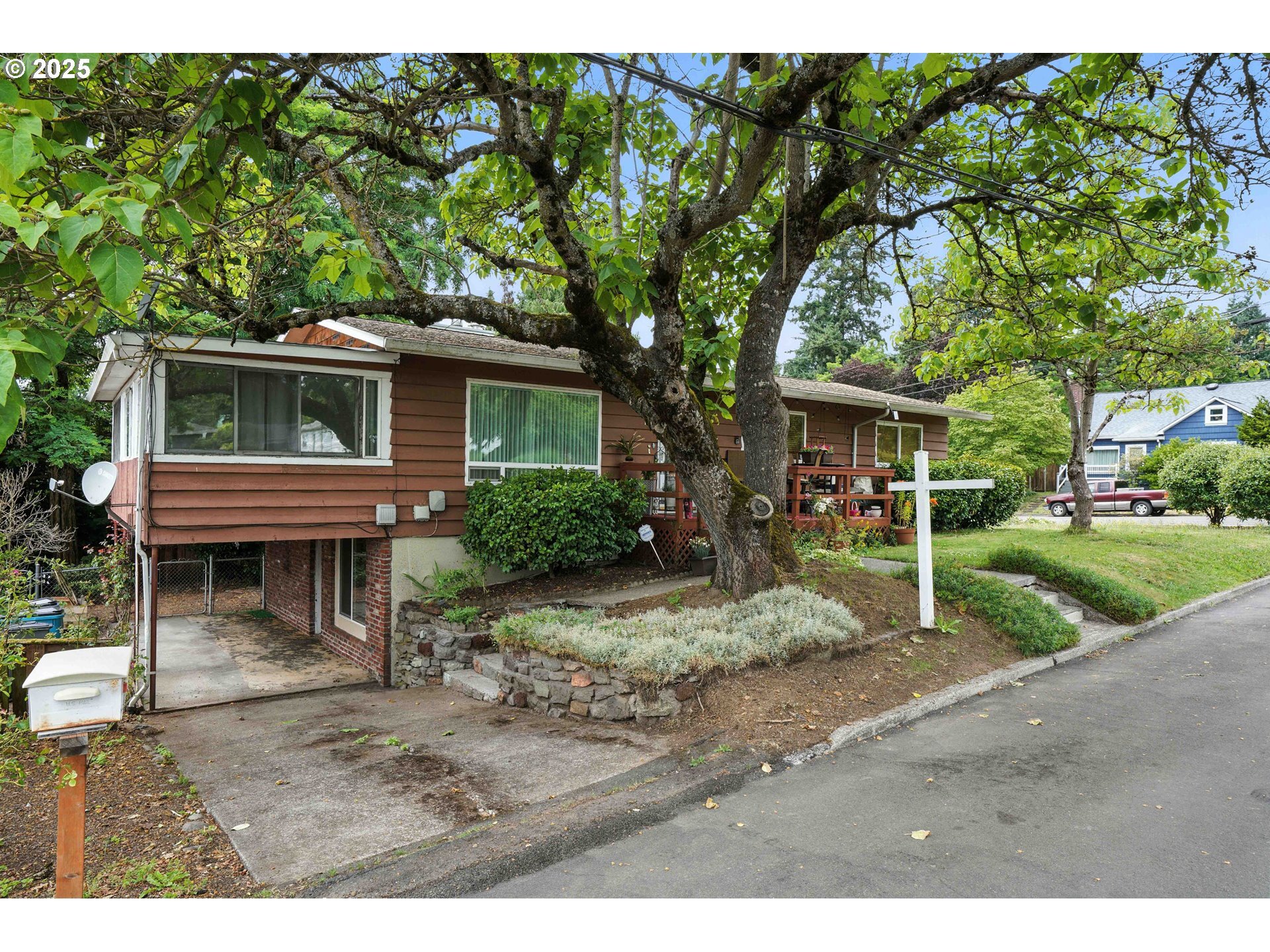 Property Photo: 1518 Z St WA 98661