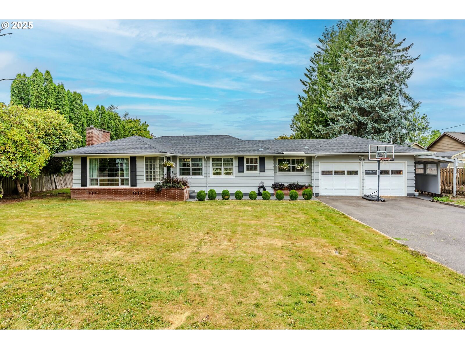 Property Photo:  5441 SE Welch Rd  OR 97080 