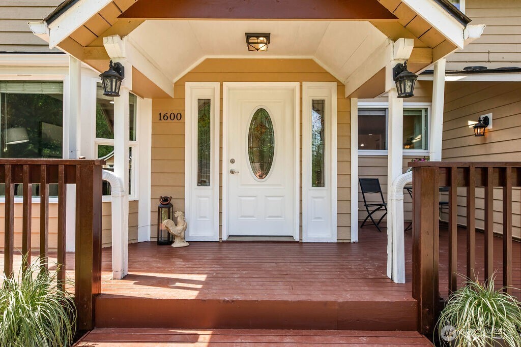 Property Photo: 1600 Connors Road WA 98290