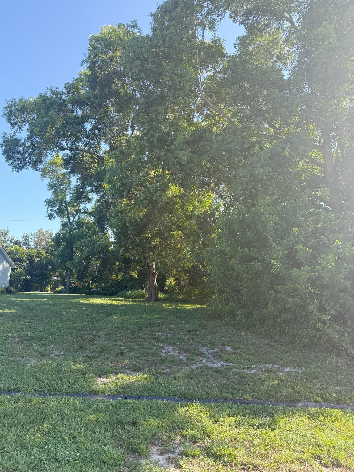 Property Photo:  2808 SW Ann Arbor Road  FL 34953 