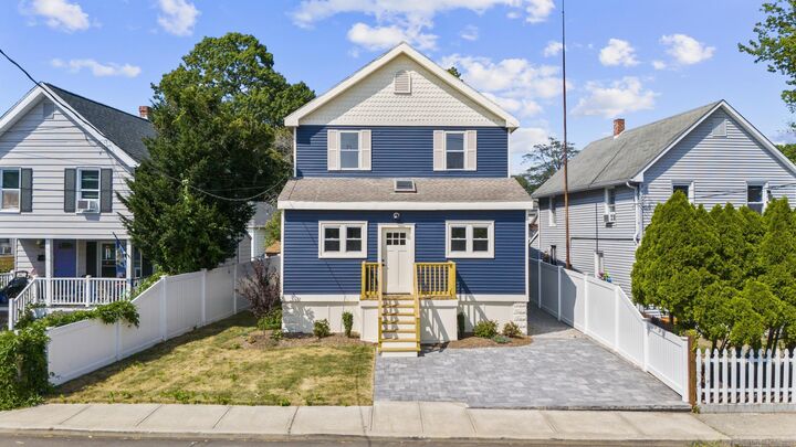 Property Photo:  155 Naugatuck Avenue  CT 06460 