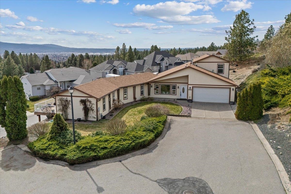 Property Photo:  8626 E Sugar Pine Ln  WA 99217 