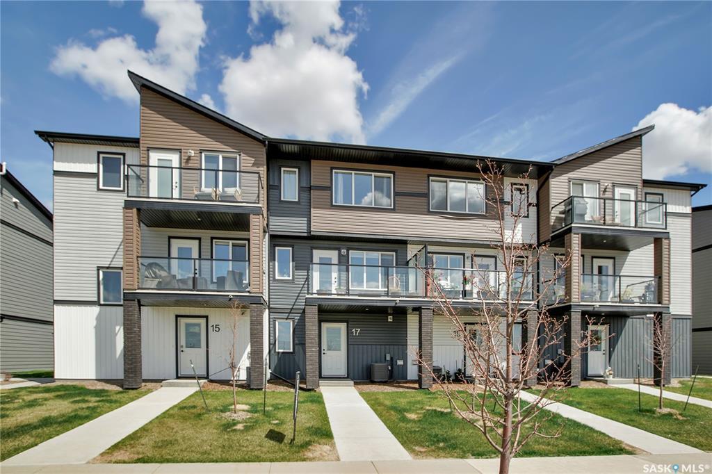 Property Photo: 651 Dubois Crescent 17 SK S7V 0R3