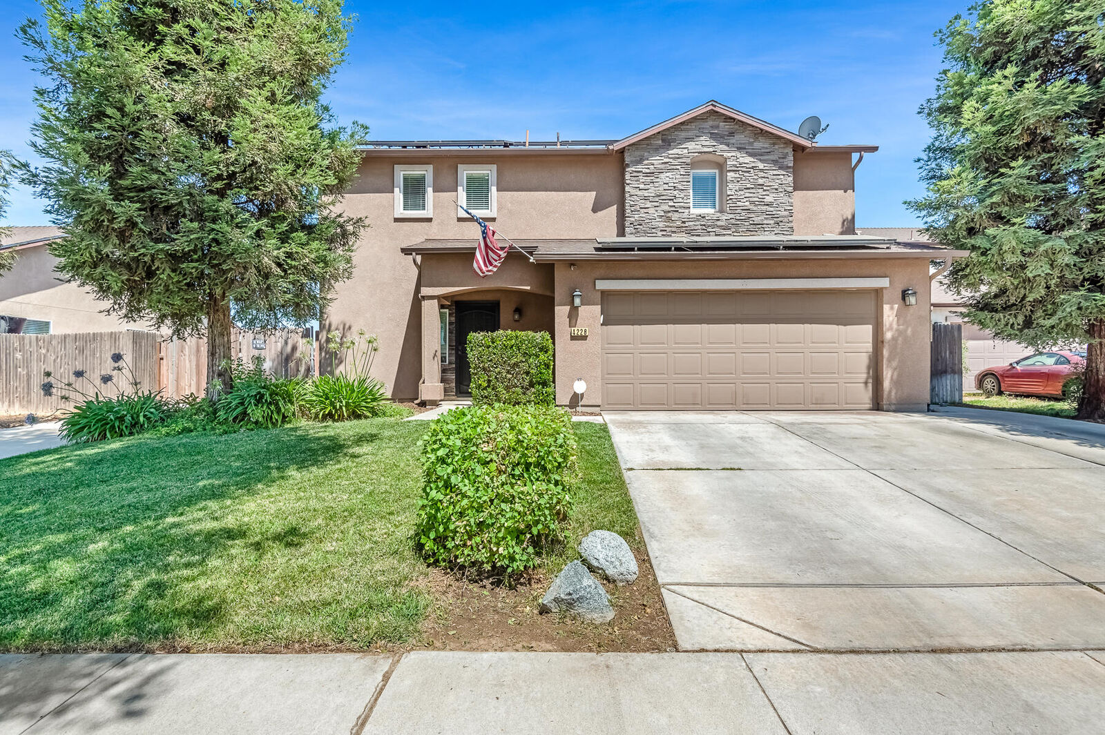 Property Photo:  4228 S Julieann Court  CA 93277 