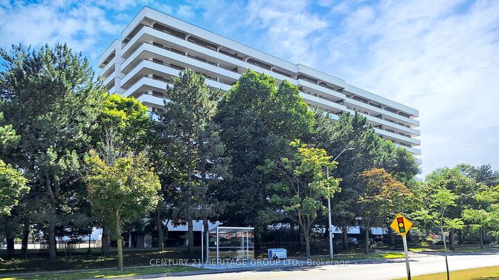 Photo de la propriété:  1 Royal Orchard Boulevard 403  ON L3T 3C1 