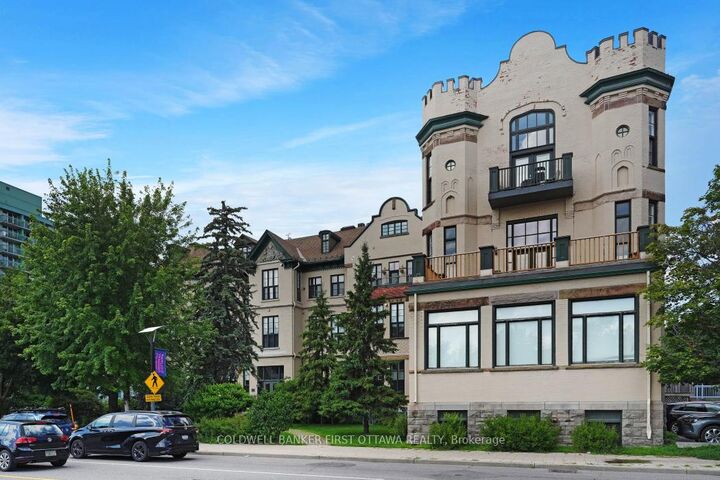 Property Photo:  589 Rideau Street 405  ON K1N 6A1 
