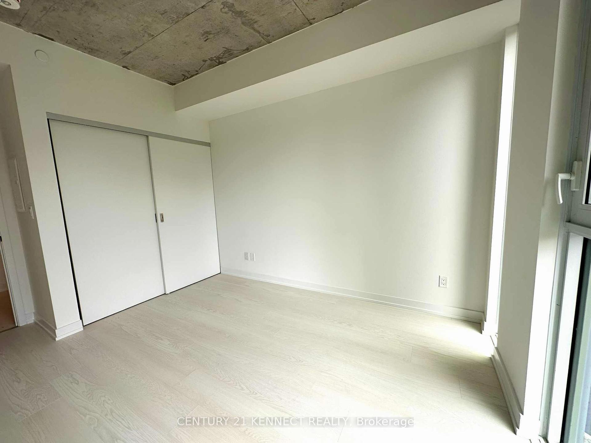 Property Photo:  57 Brock Avenue 212  ON M6K 0H3 